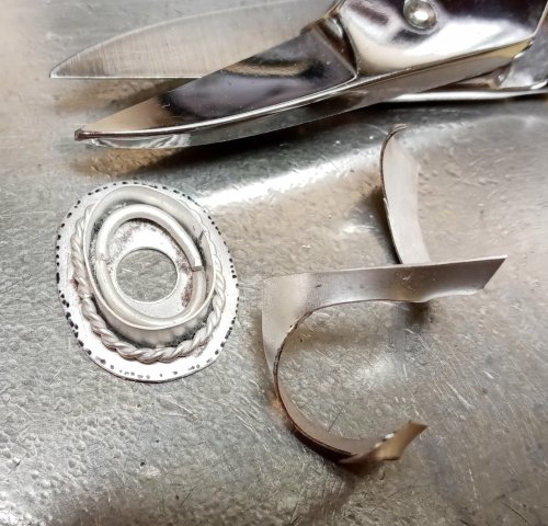 Judy Larson's Basic Bezel Wire Tutorial - , Metalwork, Butane Torch, Soldering, Solder, basic bezel setting